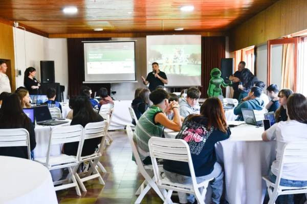 La localidad de Jacinto Arauz recibió una nueva edición del programa tecnológico Código Pampa