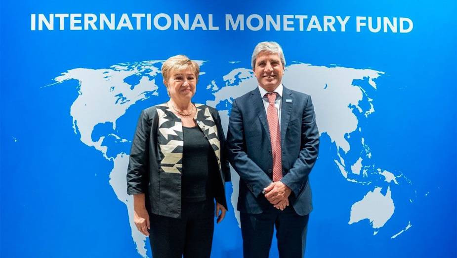 Caputo se reunió con Georgieva mientras sigue pendiente un desembolso clave