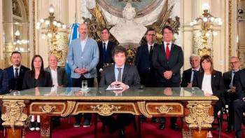 Ley Bases: si la aprobación se demora, el Gobierno no descarta postergar el Pacto de Mayo
