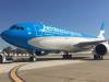Finalizó el retiro voluntario en Aerolíneas Argentinas y analizan vender divisiones de la compañía