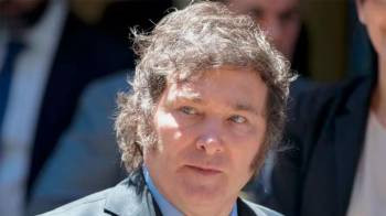 Javier Milei cuestionó otra vez a la educación pública y habló de “disonancia cognitiva” y “adoctrinamiento”