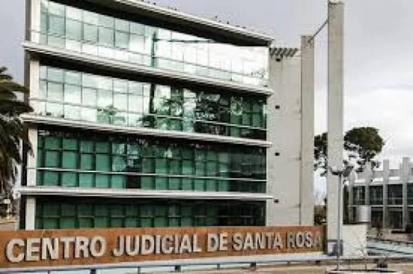 Convocatoria pública para la adopción de una niña de 11 años en La Pampa