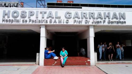 Residentes del Garrahan confirmaron que no cobraron el aumento de sueldo y que seguirán de paro