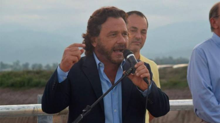 “No tenemos que pedirles permiso”: así respondió el gobernador de Salta a la queja de Bolivia