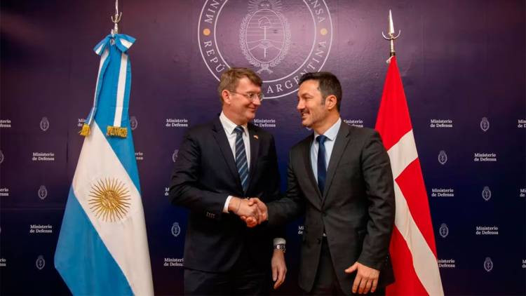 El Gobierno les pagará US$600 millones en cinco años a Dinamarca y EEUU por aviones de guerra y armamento