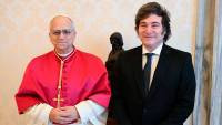 Operativo papal en marcha: emisarios del Vaticano inspeccionaron Luján y Claypole