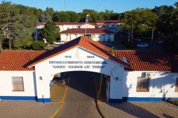 Exoneraron a la empleada del Hospital Centeno que falsificó 30 certificados y acumuló 178 faltas