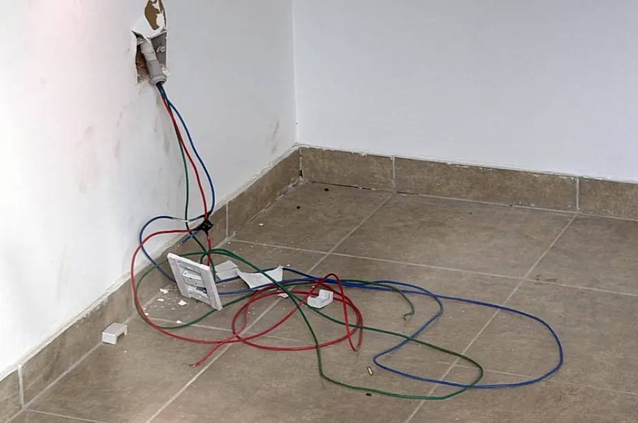 Vandalizan y provocan destrozos en una casa del IPAV a punto de ser entregada en Realicó
