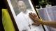 El Vaticano informó que el papa Francisco se encuentra “estable” tras una buena noche