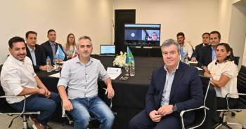 Diego Álvarez, junto a ministros de ocho provincias, se unieron para exigir fondos y alimentos