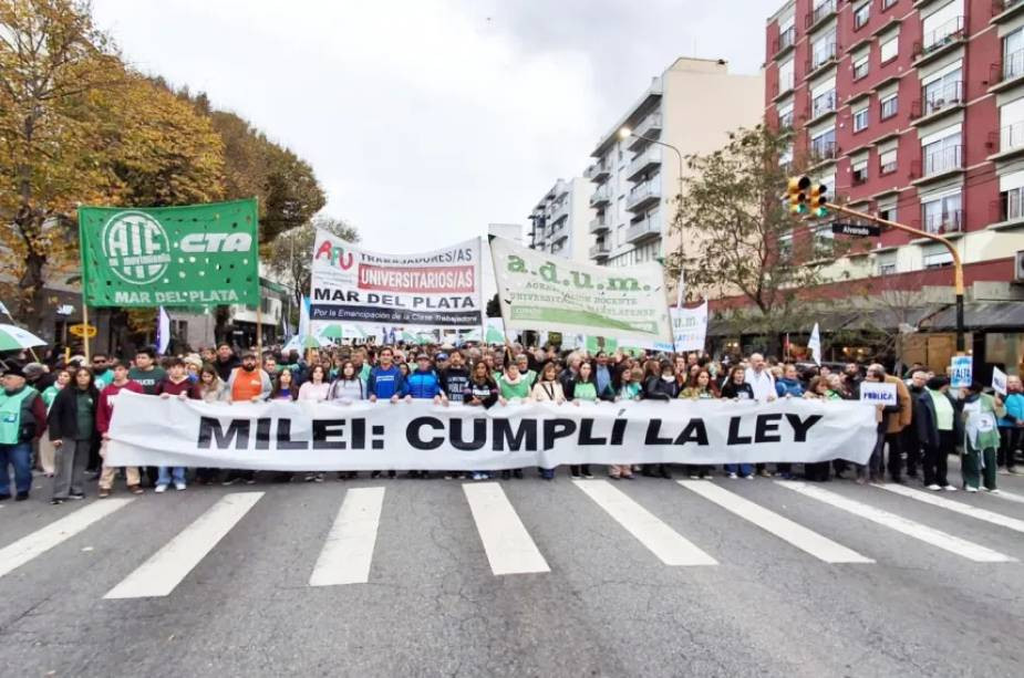 Ordenan al Gobierno aplicar de inmediato la Ley de Financiamiento Universitario