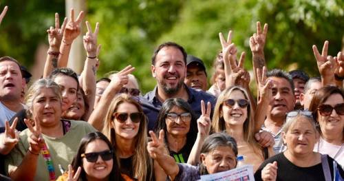 Di Nápoli y Lichi Marín encabezaron una caminata en el Barrio Matadero