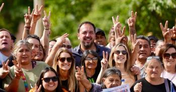 Di Nápoli y Lichi Marín encabezaron una caminata en el Barrio Matadero