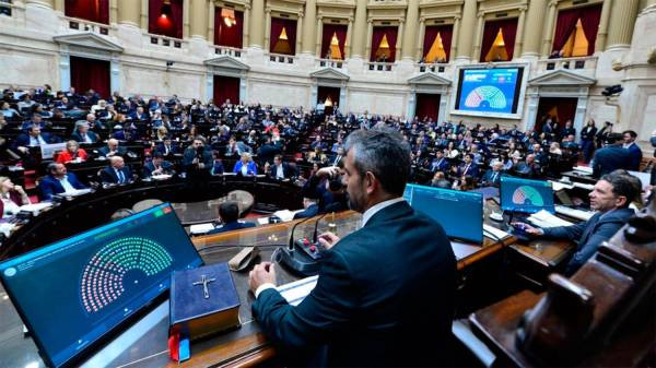 Estrategia oficialista en Diputados: el Gobierno fija una megasesión para el 21 de octubre y busca bloquear a la oposición