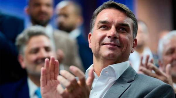Elecciones en Brasil: Republicanos y Novo se suman a la alianza conservadora para el balotaje entre Flávio Bolsonaro y Lula