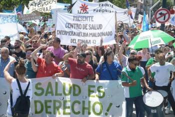 En Santa Rosa, más de 3.000 personas de diferentes puntos de la provincia, se manifestaron en contra del gobierno nacional