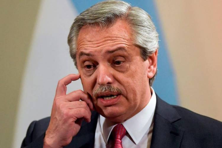 Escándalo de los seguros: el Gobierno detectó un nuevo “broker” y amplió la denuncia contra Alberto Fernández