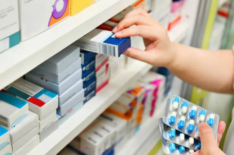 Ratifican la suspensión de los cambios en el sector farmacéutico impulsados por el Gobierno