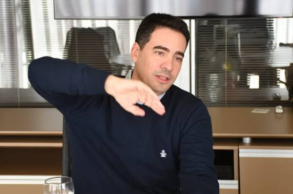 Adrián Ravier no descartó postularse a la gobernación pampeana en 2027 y analizó las negociaciones con el PRO