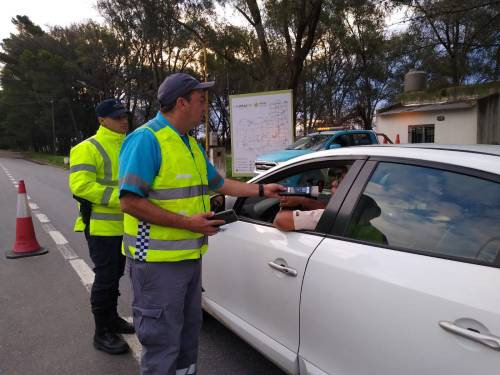 Operativo sorpresa en Catriló: la ruta bajo la lupa y conductores en falta