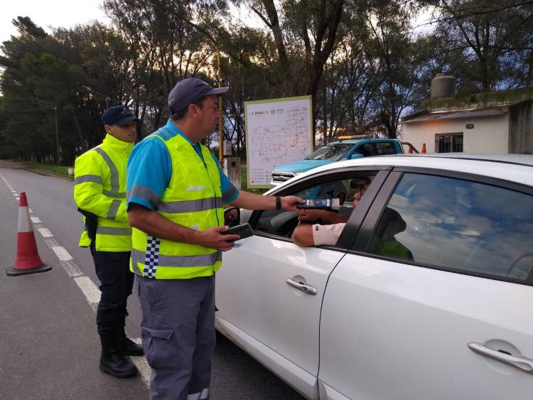 Operativo sorpresa en Catriló: la ruta bajo la lupa y conductores en falta