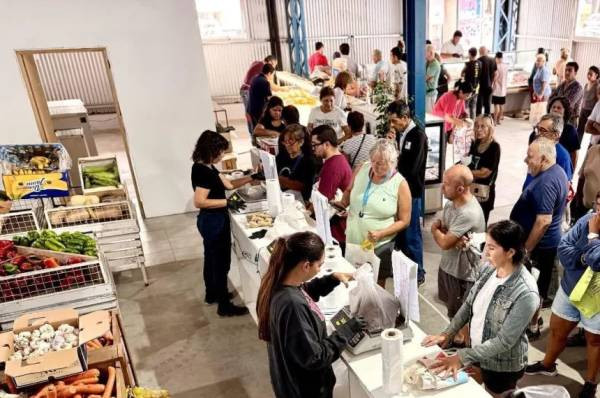 El Mercado Municipal funcionará este sábado con promociones y descuentos especiales