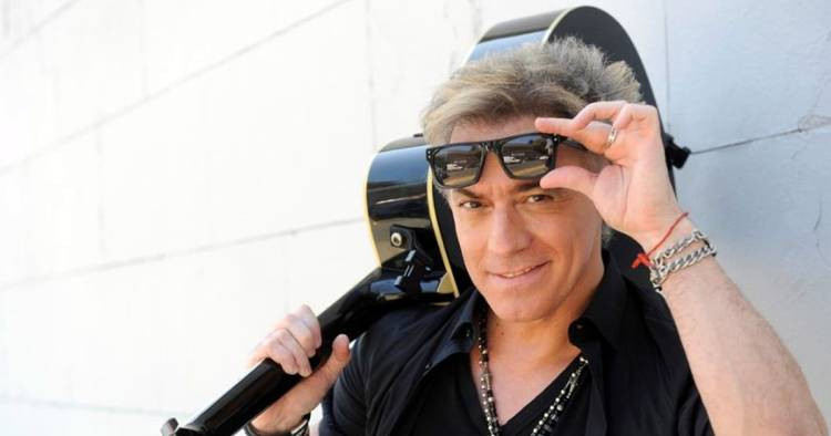 Cae en LU100, lanzó “All Inclusive”, su nuevo álbum y reafirma su vigencia con una gira internacional