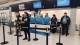 Protesta en el Aeropuerto de Santa Rosa: Cantan el Himno Nacional en Defensa de Aerolíneas Argentinas