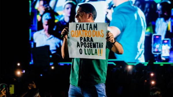 Balotaje en Brasil: Flávio Bolsonaro aceptó abrir su secreto bancario y desafió a Lula