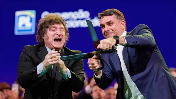 La Casa Rosada brindó asistencia logística en la salida de Flávio Bolsonaro hacia Estados Unidos