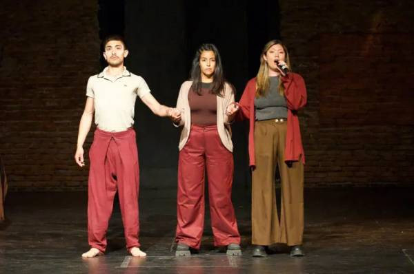 Vuelve a escena "Trazos", la obra teatral que cruza memoria y participación juvenil a 50 años del golpe