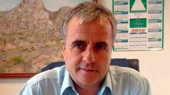 Mecca: "desde el sábado a la noche entregamos agua a la red, la cual estaba completamente vacia"