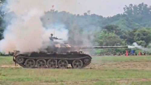 Tragedia en Bangladesh: mueren dos militares al explotar un tanque veterano durante maniobras con fuego real