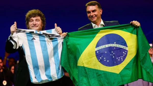 Elecciones en Brasil: Milei monitorea los comicios desde Olivos y ratifica su apoyo a Flávio Bolsonaro