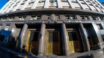 Las consultoras proyectan una inflación de 35,6% y un dólar oficial a $1403 en 2025