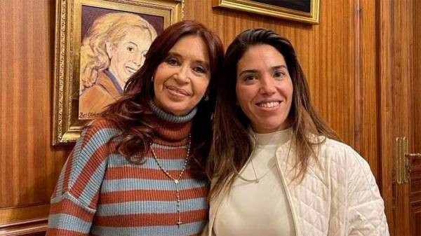 Avanza la causa contra sindicalistas K: la Justicia pide los papeles del departamento lindante al de Cristina Kirchner