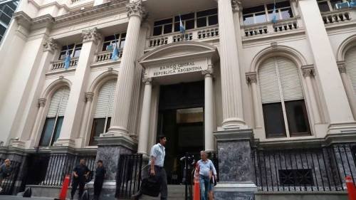El BCRA hiló 22 jornadas seguidas comprando dólares y ya acumula más de USD 14.000 millones en el año