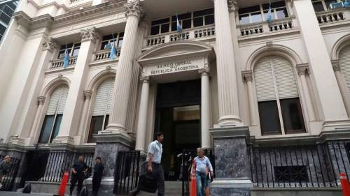 El BCRA hiló 22 jornadas seguidas comprando dólares y ya acumula más de USD 14.000 millones en el año
