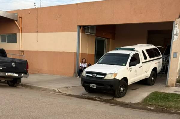 Conmoción en Mauricio Mayer: un trabajador rural murió arrollado tras caer de un tractor