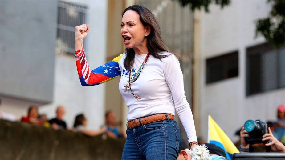 María Corina Machado respalda al senador Bernie Moreno en su pedido de comicios en Venezuela para 2027