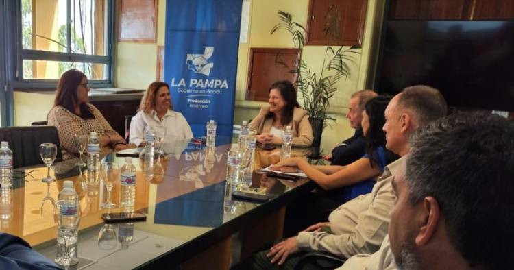 Producción presentó línea financiera a frigoríficos