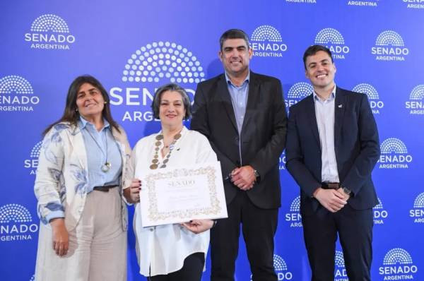 Distinción nacional para una referente del turismo pampeano en el Senado
