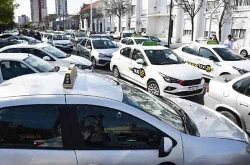 Santa Rosa puso en marcha el registro obligatorio para choferes de Uber y Didi en medio del rechazo sectorial