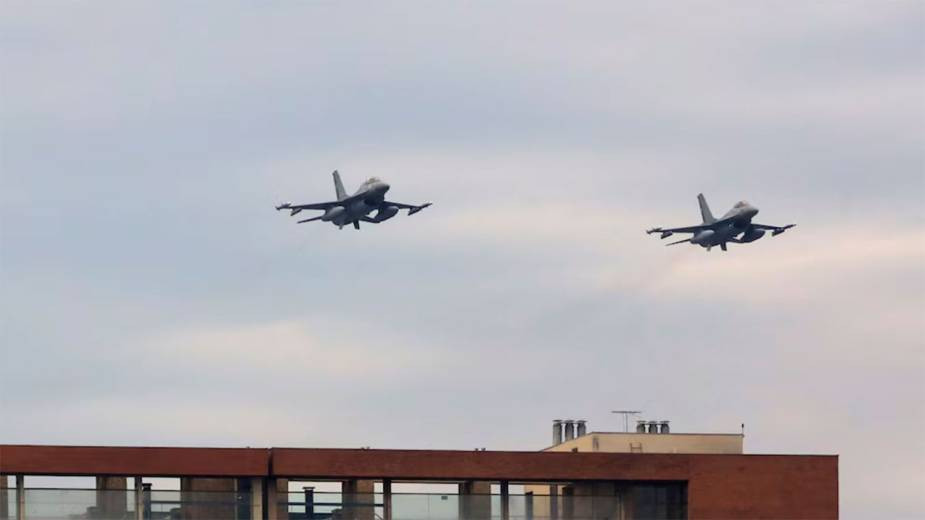 Córdoba recibirá otros seis F-16 que ya partieron desde Dinamarca