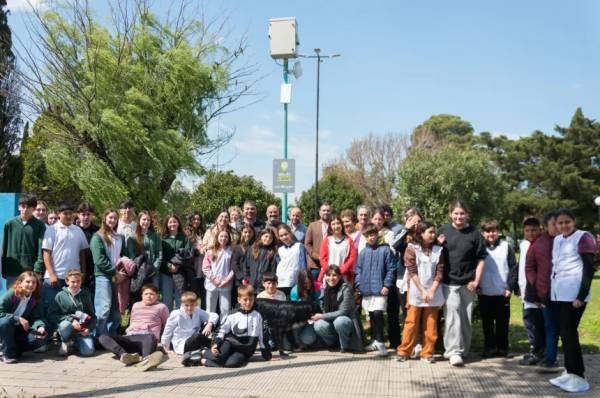 Impulsan la conectividad y la inclusión digital en Embajador Martini con capacitaciones y nuevo acceso libre a internet
