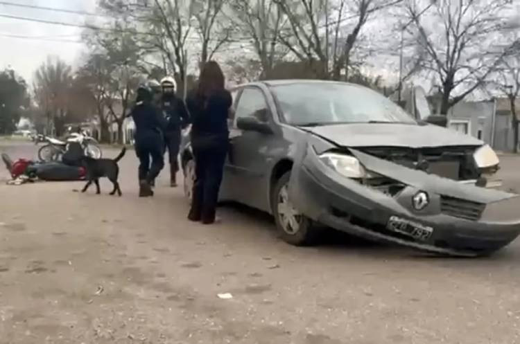 General Pico: una motociclista pelea por su vida en terapia intensiva y buscan al conductor que huyó tras otro choque