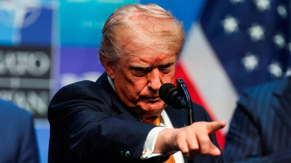 Donald Trump descartó mayores controles a la inteligencia artificial y advirtió sobre una conspiración