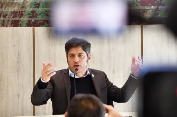 Kicillof cuestionó a Milei: "Su prioridad es la reelección y está viajando siempre afuera"