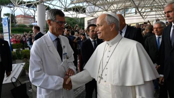 El médico del papa León XIV confirmó que podrá viajar a Sudamérica y dio detalles de su recuperación
