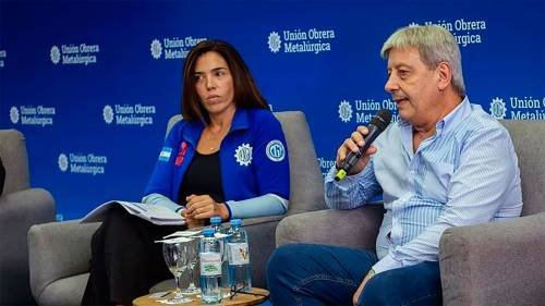 Más casas y 114 viajes al exterior: nuevos datos sobre la militante kirchnerista investigada por un contrato con la UOM